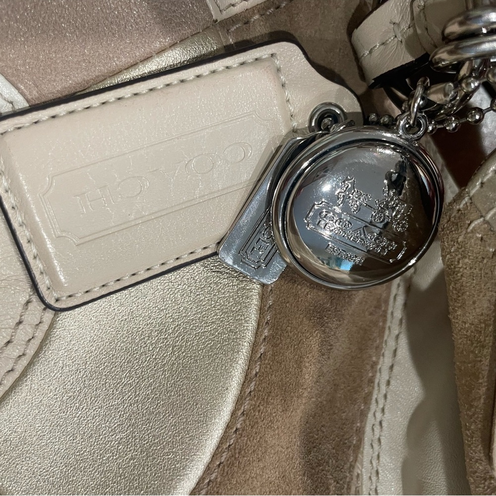 Like New Coach Patchwork Leather Shoulder Bag in … - image 9